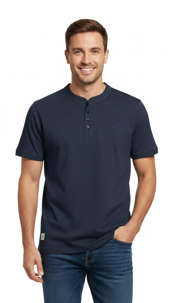 Qatan Mens Navy Blue  Slim Fit Crew Neck Tee  Stylish Casual Look