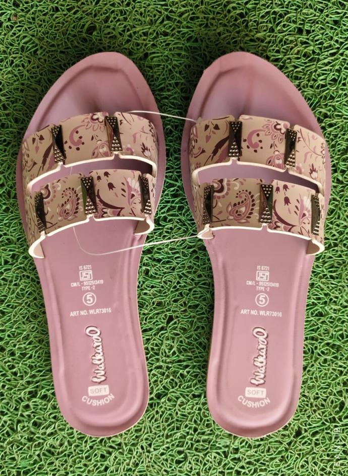 Women floral printed comfort sandal pair of 1