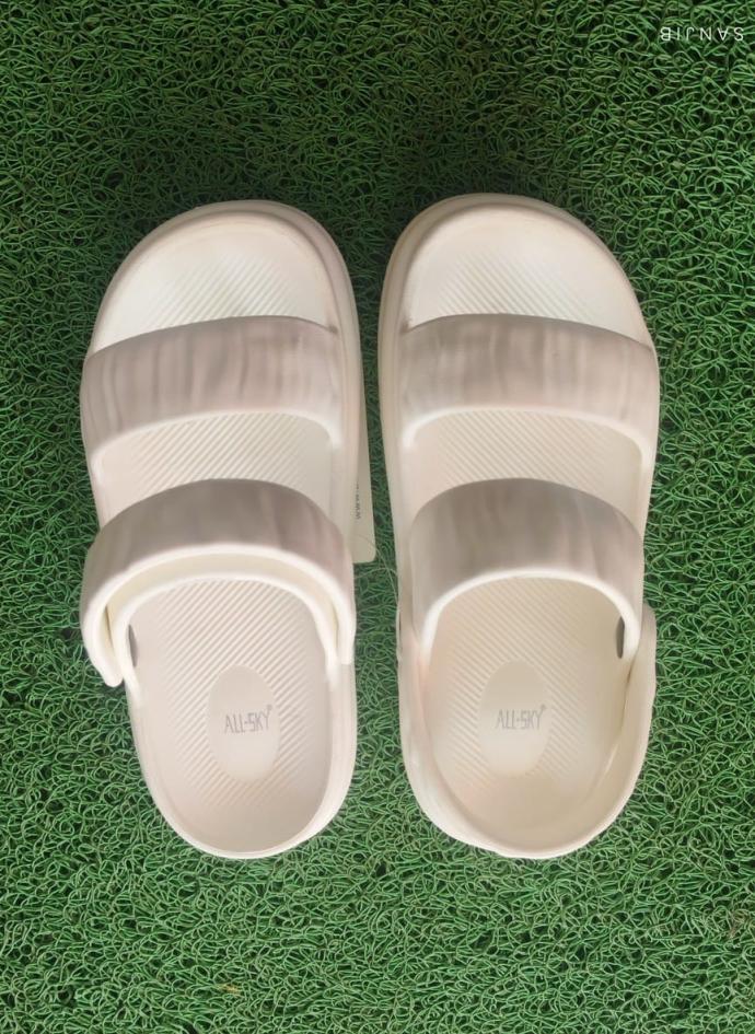 White flip flop sandal for girls and boys pair of 1
