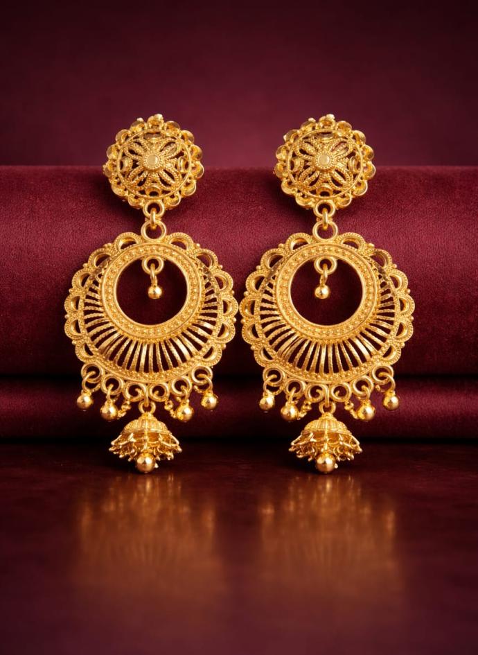 Antique style gold plated earring for women