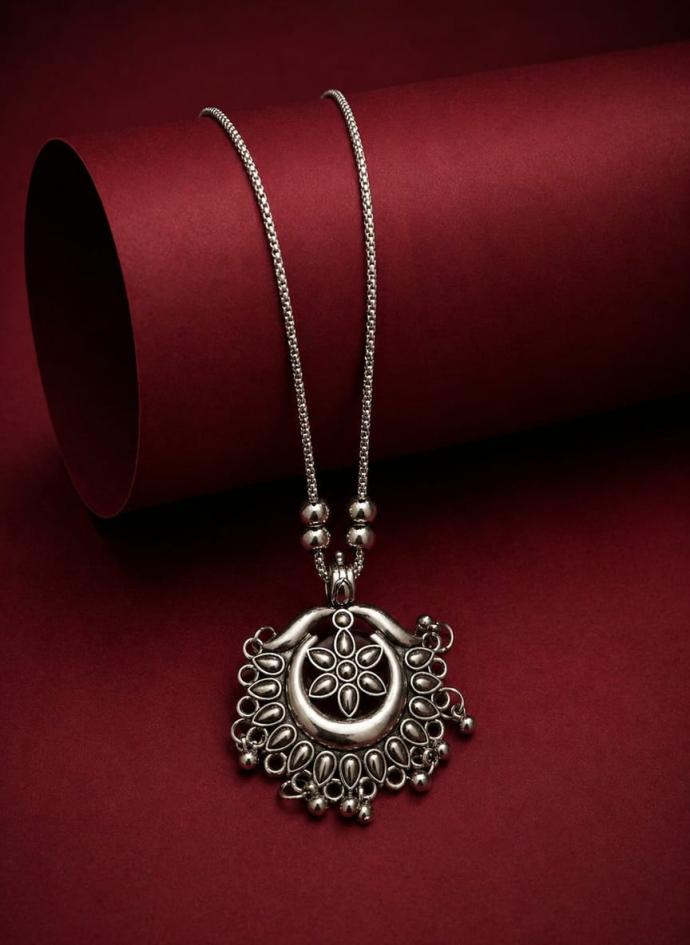 Silver oxidised necklace perfect for girls